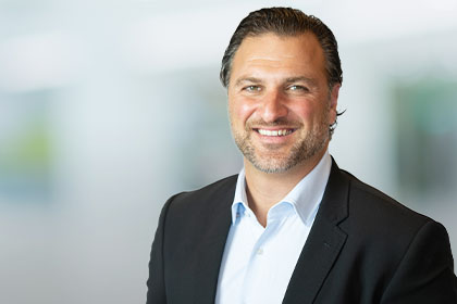 Headshot-Chris Luras 420x280